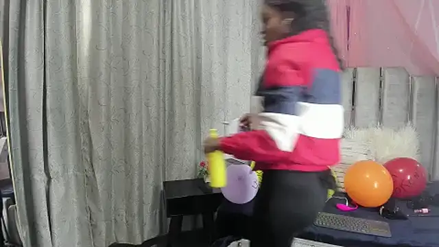 alix noa online show from January 10, 7:26 pm