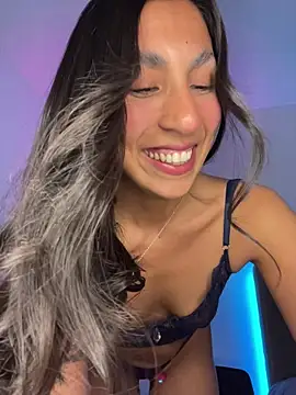 Snapshot of MaddyX__ chatting on July 17, 8:24 pm MaddyX online show from July 17, 8:24 pm