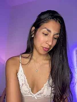 Snapshot of MaddyX__ chatting on July 28, 8:52 pm MaddyX online show from July 28, 8:52 pm