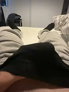 maxh08625 online show from December 3, 12:36 pm