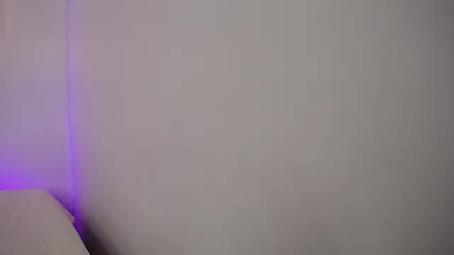 roxxi33 online show from October 25, 10:15 pm