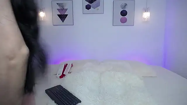 roxxi33 online show from October 28, 12:25 am