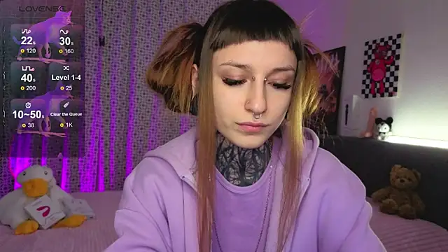 Snapshot of LilithPoison chatting on October 30, 6:08 pm LilithPoison online show from October 30, 6:08 pm