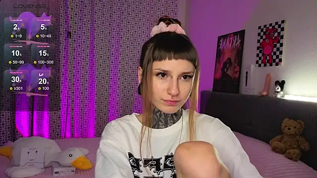 LilithPoison online show from November 13, 6:07 pm