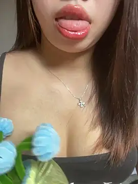 Snapshot of Rose-babyx chatting on April 12, 2:38 am Rose-babyx online show from April 12, 2:38 am
