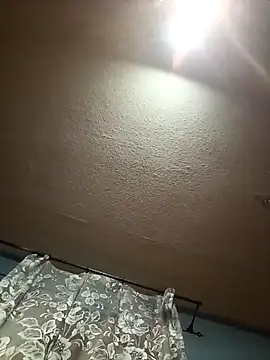 Snapshot of Jarektchurzewski chatting on December 4, 9:56 pm Jarektchurzewski online show from December 4, 9:56 pm