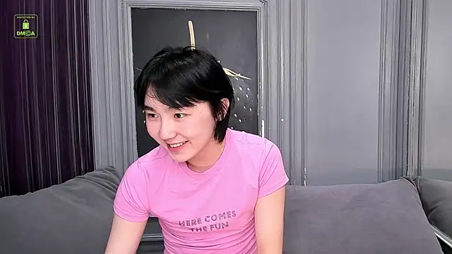 HeejinWang online show from May 6, 4:30 am