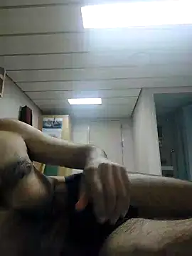 Snapshot of Alecumload chatting on December 20, 2:02 pm Alecumload online show from December 20, 2:02 pm