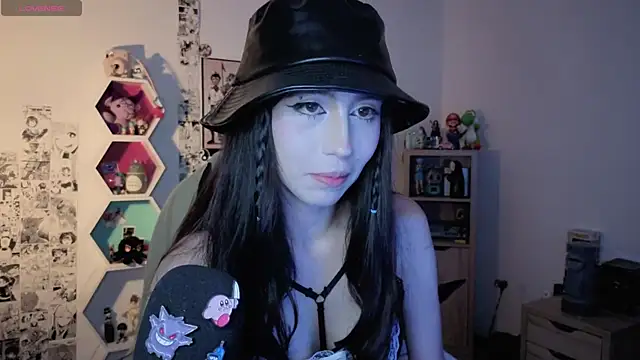 stephymoon  online show from July 16, 6:52 am