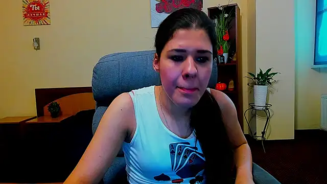 Snapshot of Joannia chatting on October 28, 8:07 am Joannia online show from October 28, 8:07 am