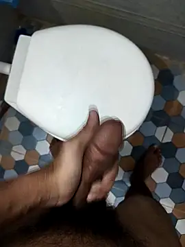 Snapshot of bold_guy_1234 chatting on May 26, 3:46 am bold guy 1234 online show from May 26, 3:46 am