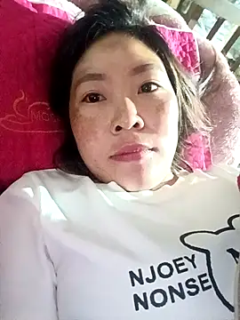 Snapshot of Siathong chatting on September 20, 10:55 pm Siathong online show from September 20, 10:55 pm