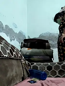 Mmm143 online show from June 11, 8:45 am