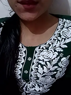 Snapshot of Miss_linaa chatting on November 12, 10:26 am Miss linaa online show from November 12, 10:26 am