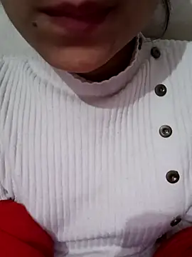 Snapshot of Miss_linaa chatting on December 18, 7:14 am Miss linaa online show from December 18, 7:14 am