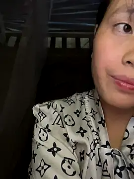 huong-18 online show from November 3, 2:29 pm