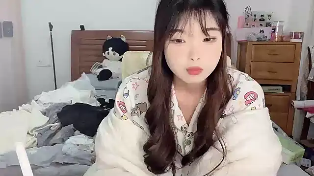 Akong11 online show from November 24, 2:39 pm