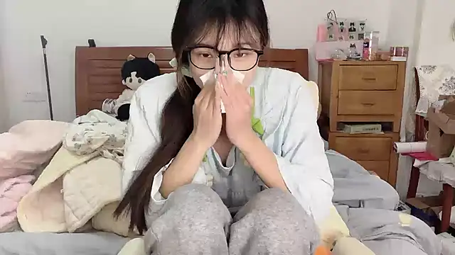 Akong11 online show from November 27, 4:47 am