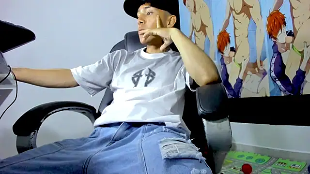 Hunteer Boy online show from September 22, 11:40 pm