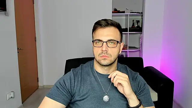 Snapshot of Jace_Thorne chatting on October 2, 5:53 pm Jace Thorne online show from October 2, 5:53 pm