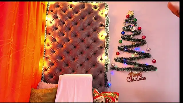 Luna021 1 online show from December 18, 8:04 pm