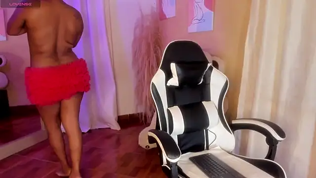 ebonyebony24 online show from June 12, 2:10 am