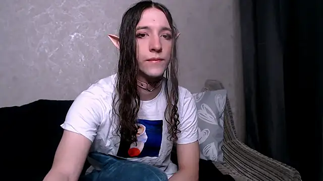 Snapshot of SilverMuse_ chatting on September 28, 12:05 am SilverMuse online show from September 28, 12:05 am