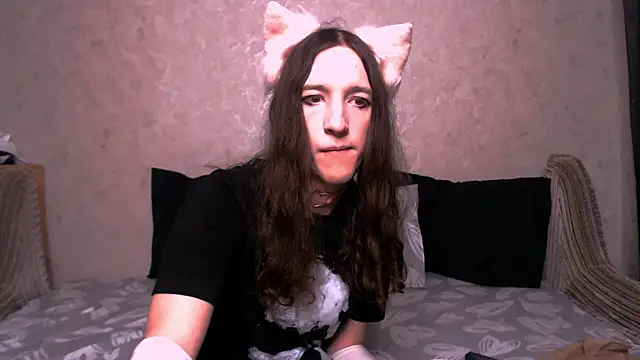 Snapshot of SilverMuse_ chatting on October 17, 10:34 pm SilverMuse online show from October 17, 10:34 pm