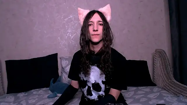 Snapshot of SilverMuse_ chatting on November 28, 5:32 am SilverMuse online show from November 28, 5:32 am