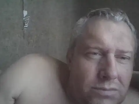Snapshot of evulis1 chatting on September 27, 11:48 am evulis1 online show from September 27, 11:48 am
