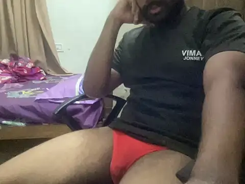 johny lovee online show from October 19, 10:32 pm