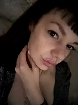 AliceSwan1122 online show from June 19, 9:18 pm