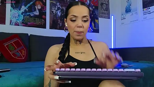KiraQuinn1 online show from October 15, 3:01 pm