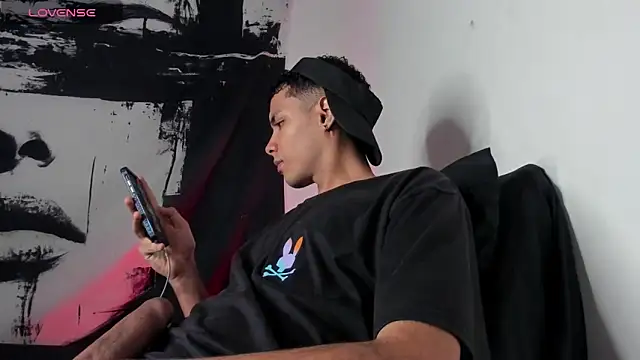 Avaggi online show from October 1, 9:32 pm