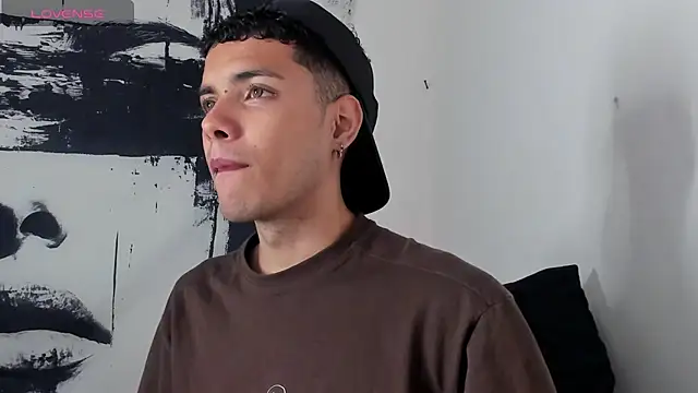 Avaggi online show from October 11, 9:24 pm