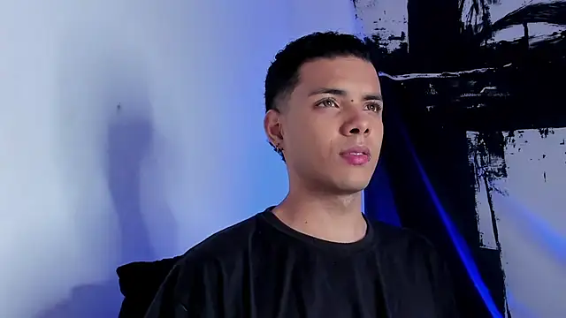 Avaggi online show from October 21, 10:54 pm