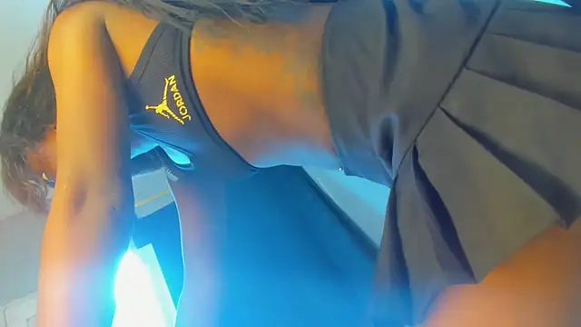 sabrina xxx11 online show from February 6, 9:18 pm