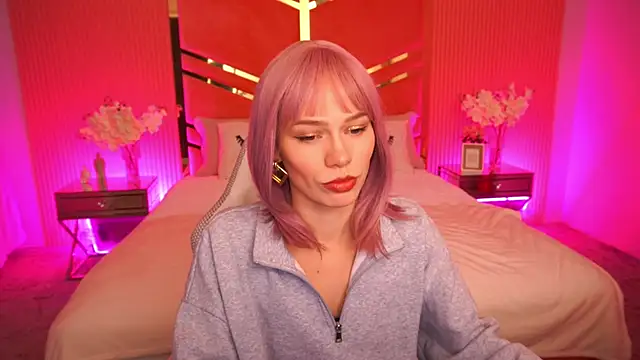 ShyySiren online show from October 5, 7:17 am