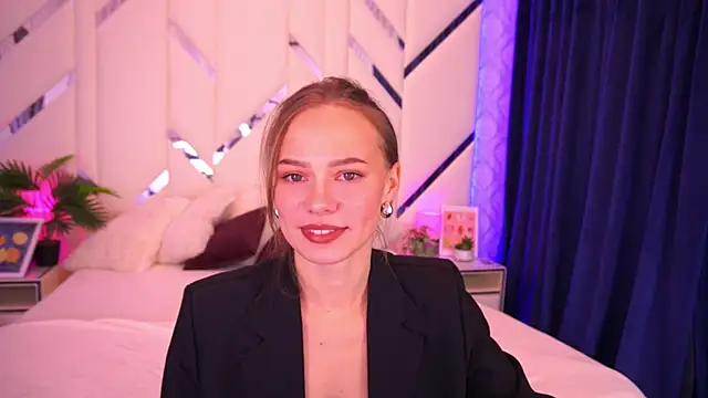 ShyySiren online show from October 14, 2:07 pm