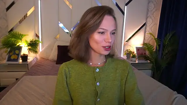 ShyySiren online show from December 22, 8:44 am