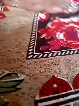 Snapshot of Romantic_couple89 chatting on October 1, 1:50 pm Romantic couple89 online show from October 1, 1:50 pm