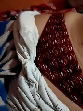 Snapshot of Romantic_couple89 chatting on October 23, 2:33 am Romantic couple89 online show from October 23, 2:33 am