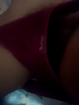 Snapshot of Romantic_couple89 chatting on October 24, 5:15 am Romantic couple89 online show from October 24, 5:15 am