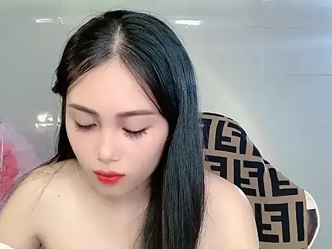 Snapshot of Lyly4757 chatting on October 29, 8:05 am Lyly4757 online show from October 29, 8:05 am