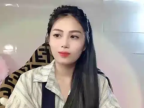 Lyly4757 online show from November 8, 2:17 pm