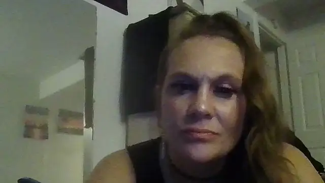 Ariasweetaspie online show from October 28, 8:00 pm