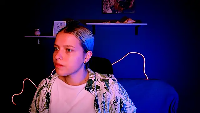 kaela spell  online show from October 12, 8:46 am