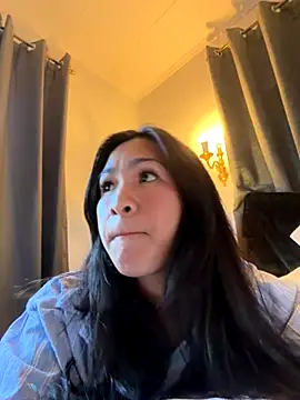 Snapshot of ZoeyJohnson chatting on November 16, 6:30 am ZoeyJohnson online show from November 16, 6:30 am