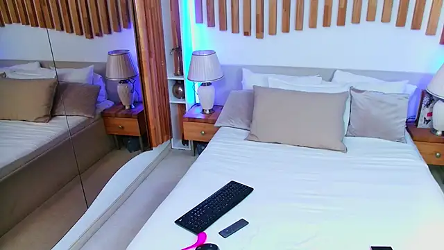 DesireeKeys online show from October 17, 3:53 am