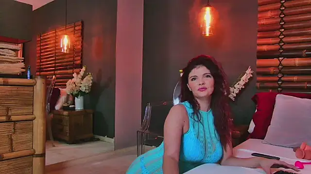 DesireeKeys online show from December 15, 5:12 am